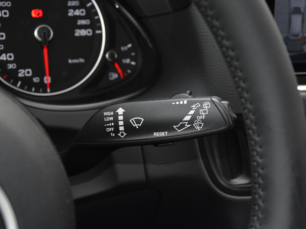 一汽奥迪  Plus 40 TFSI