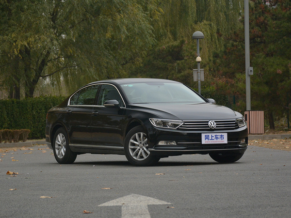 一汽-大众  280TSI DSG 右前正45度