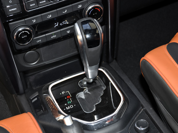 北京汽车  2.3T 换挡杆