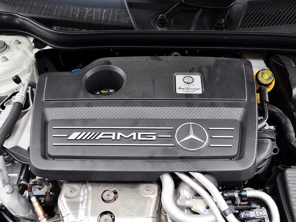 奔驰-AMG  A45 AMG