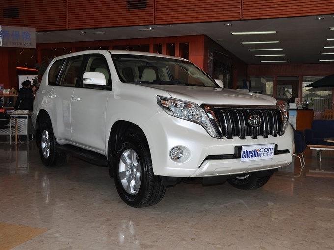 丰田(进口)  2.7L 右前正45度