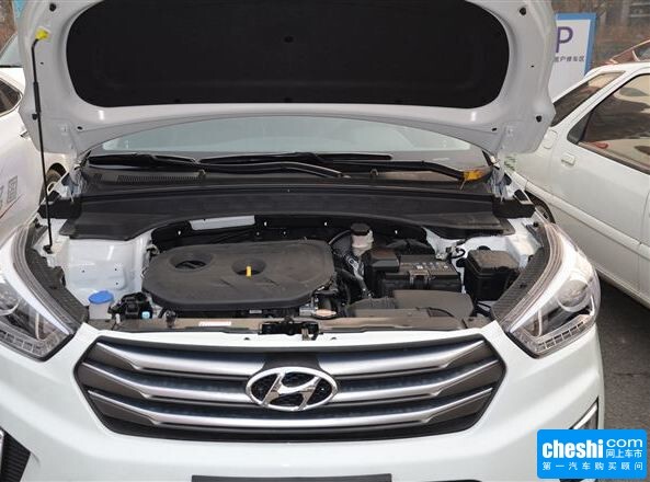 北京现代 2.0L 自动 发动机标识