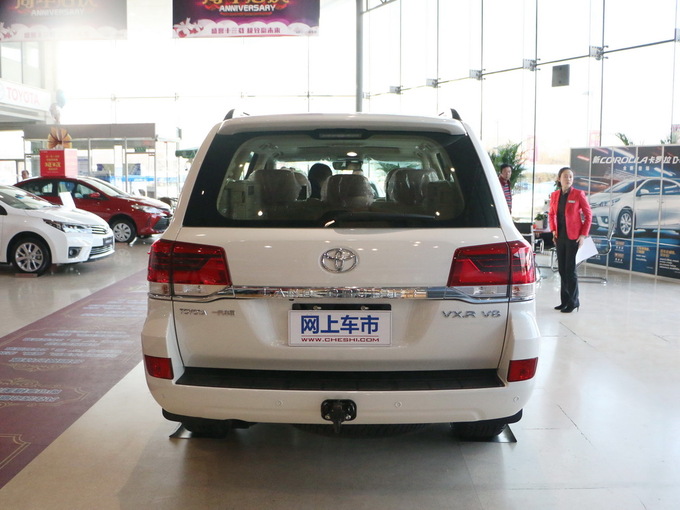 一汽丰田  4.6L 正后