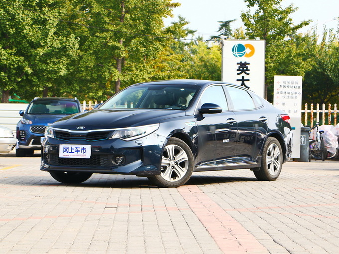 东风悦达起亚  2.0L 左前正45度