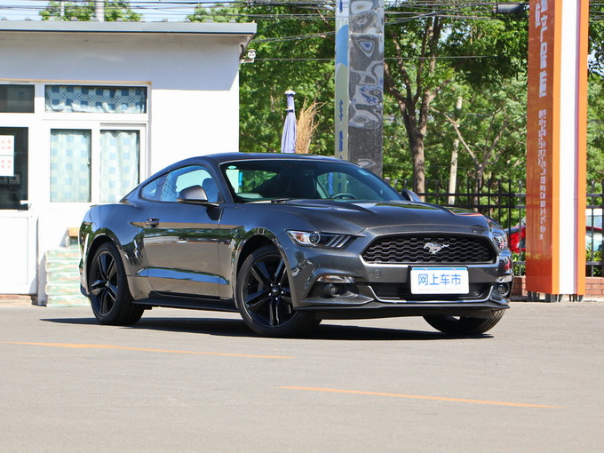 福特(进口)  2.3T 右前正45度