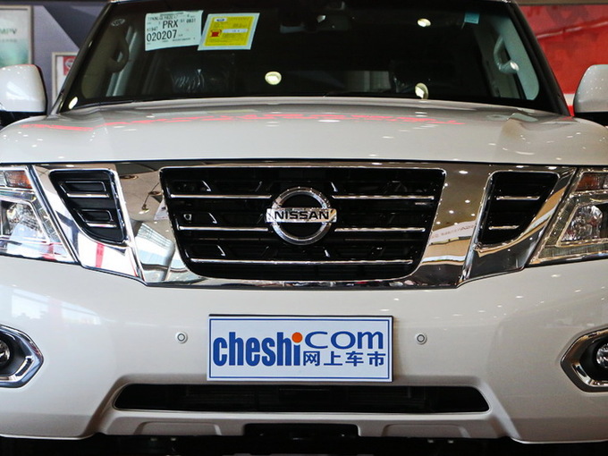 日产(进口)  5.6L 前脸