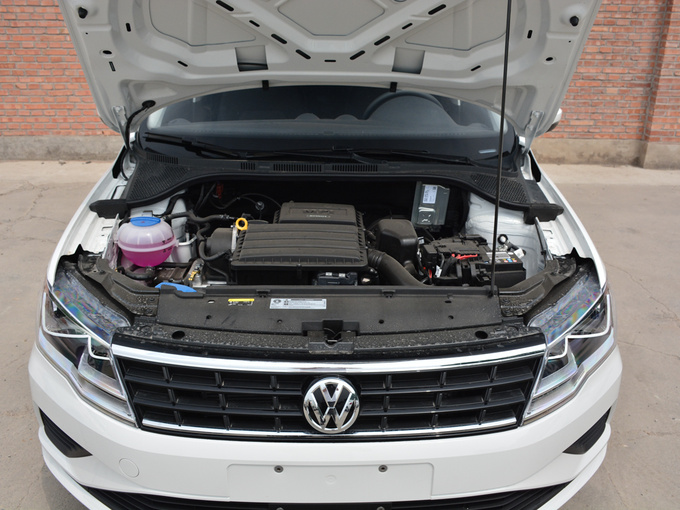 一汽-大众  1.5L 发动机舱