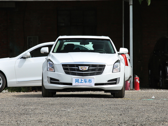 凯迪拉克(国产)  28T 正前