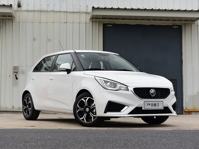 MG  1.5L 右前正45度