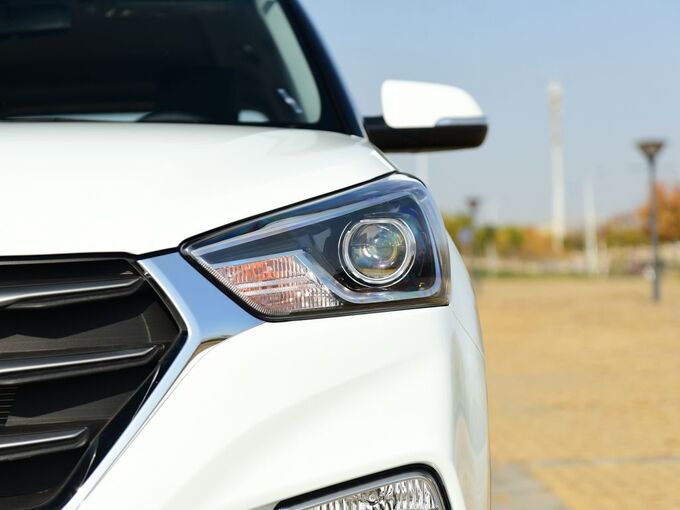 北京现代  1.6L 左前大灯