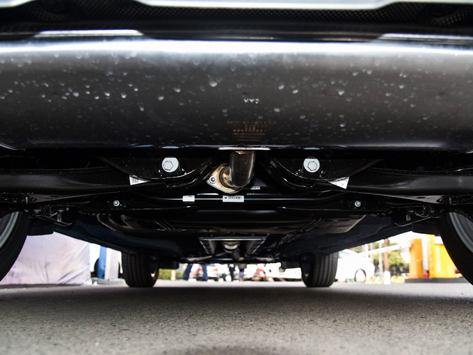 观致  1.6T 底盘