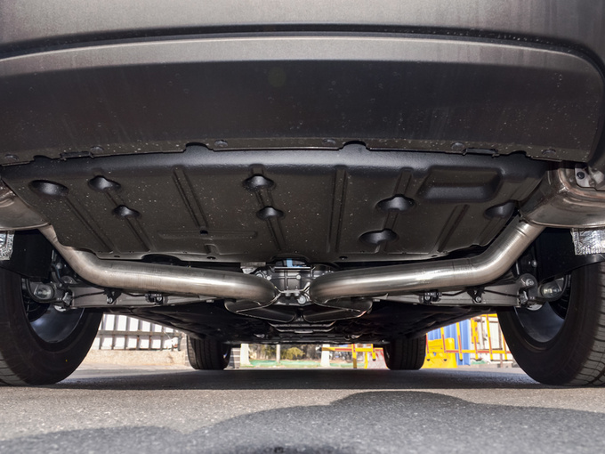 玛莎拉蒂  3.0T 350Hp 底盘