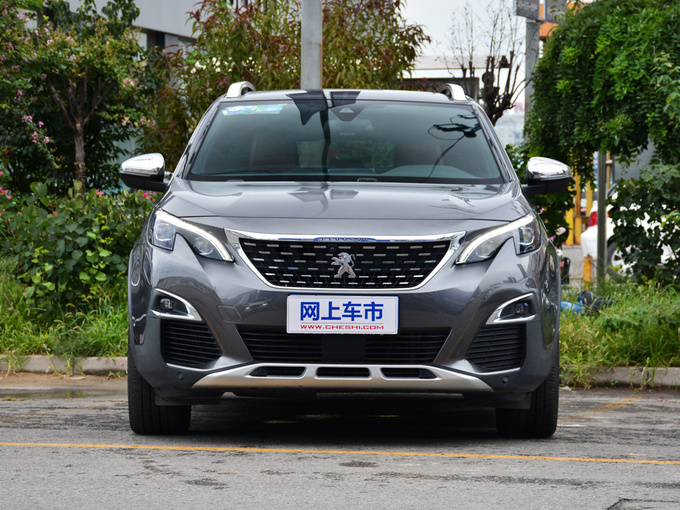 东风标致  380THP 正前