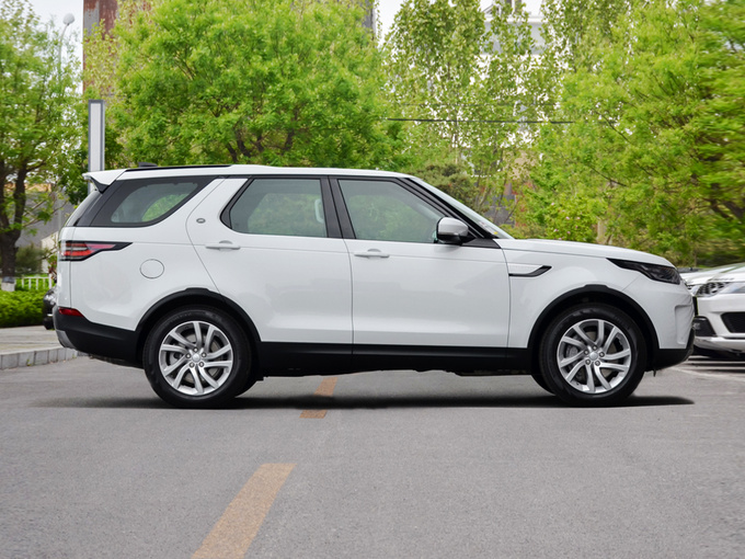 路虎  3.0 V6 正右侧