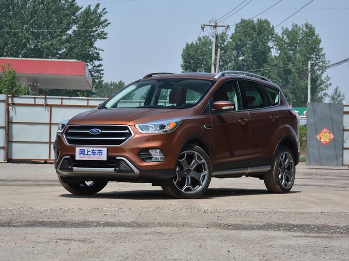 长安福特  EcoBoost 180 左前正45度