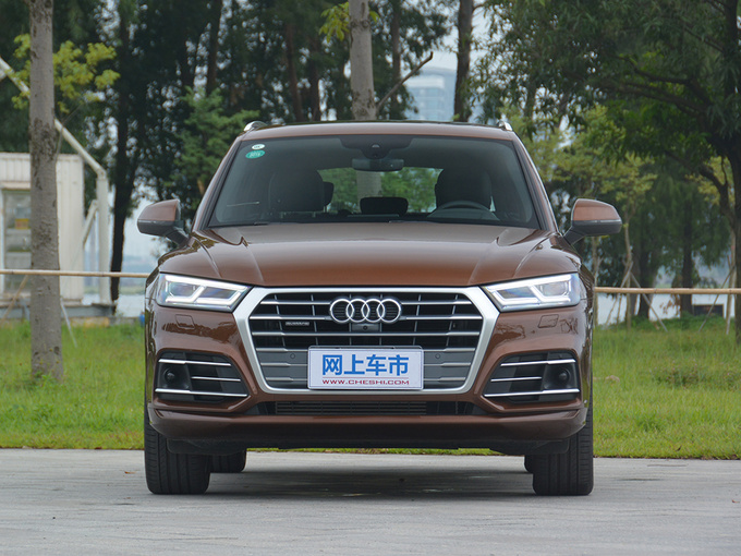 一汽奥迪  45 TFSI 正前