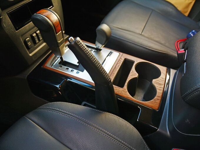 三菱(进口)  3.0L 换挡杆