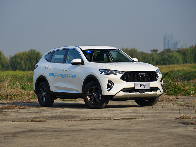 哈弗汽车  1.5T 右前正45度