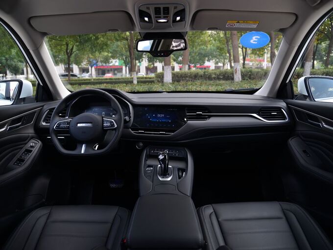 哈弗汽车  1.5T 大中控全景