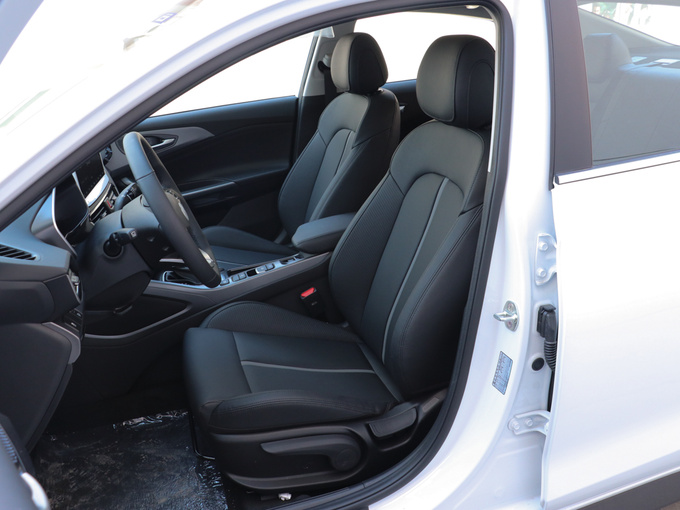 北京现代 280TGDi 前排座椅