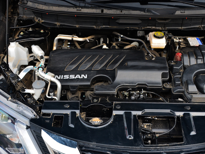 东风日产  2.0L CVT舒适版 发动机