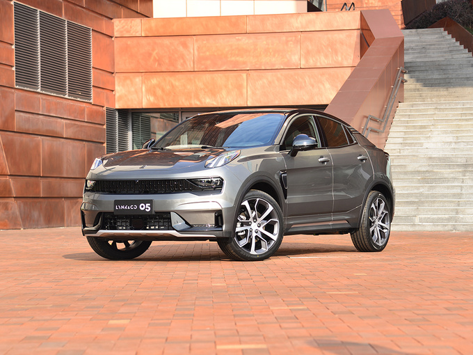 领克  2.0TD 左前正45度