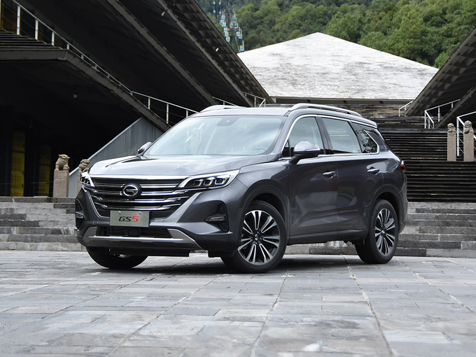 广汽传祺  270T 左前正45度