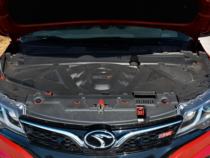 东南汽车  DX3X酷绮 1.5T 发动机舱