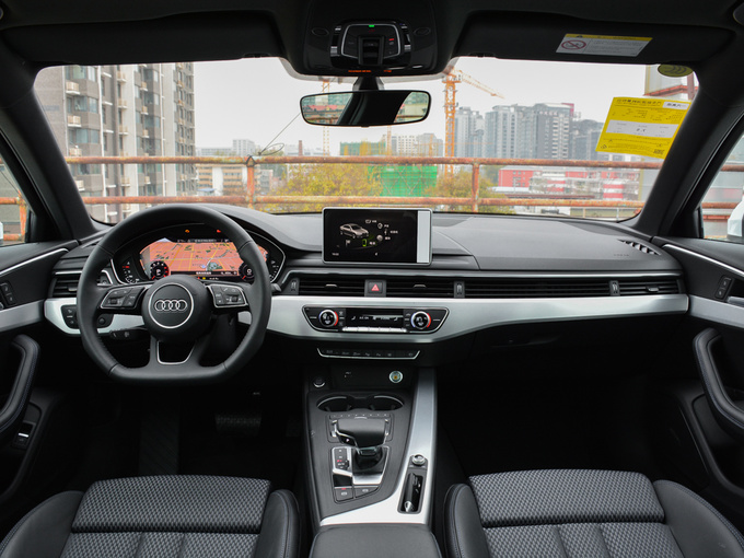 一汽奥迪  40 TFSI 时尚型 大中控全景