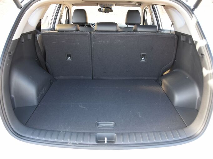 北京现代  280TGDi 后备箱