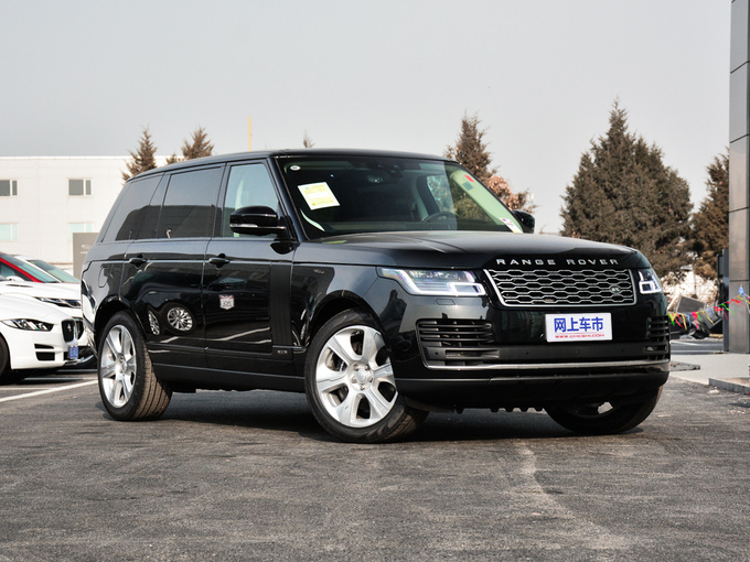 路虎  3.0 V6 SC 右前正45度