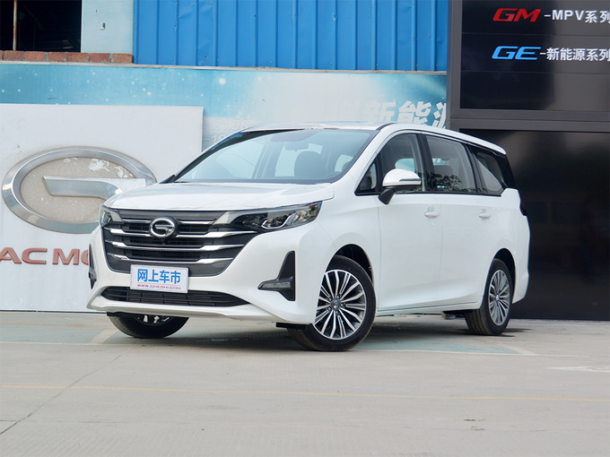 广汽传祺 270T 自动尊荣版 左前正45度