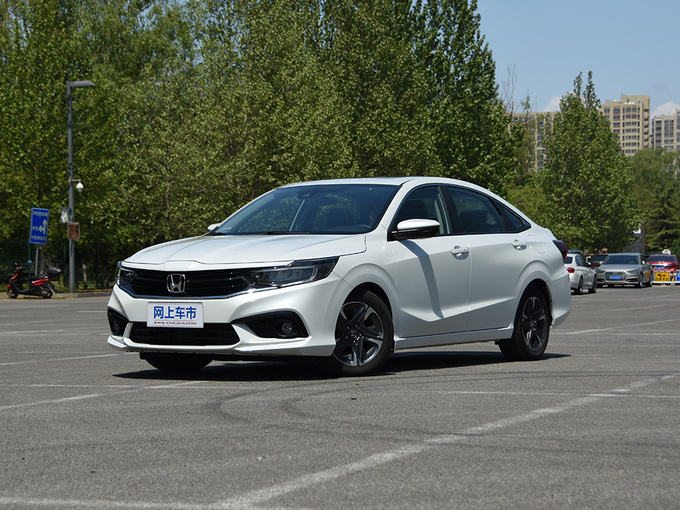 东风本田  180TURBO 左前正45度