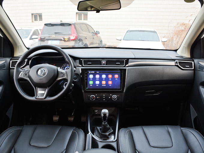 东风风光  1.8L 大中控全景