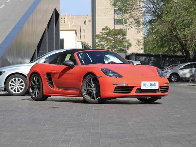 保时捷  Boxster 右前正45度