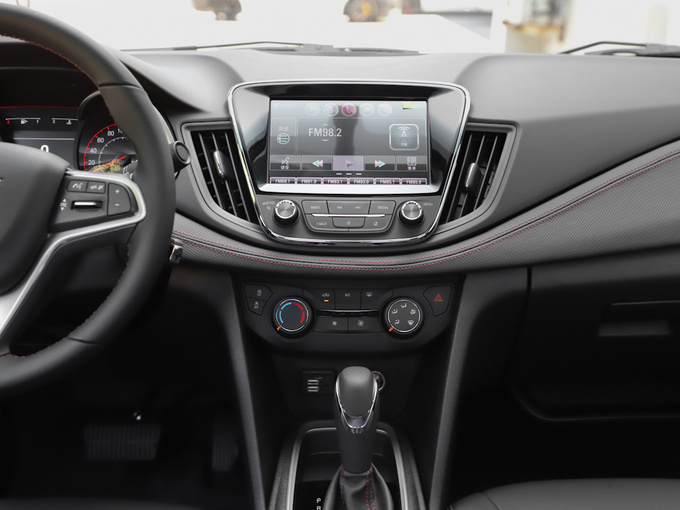 雪佛兰  RS 330T 自动畅快版 中控台