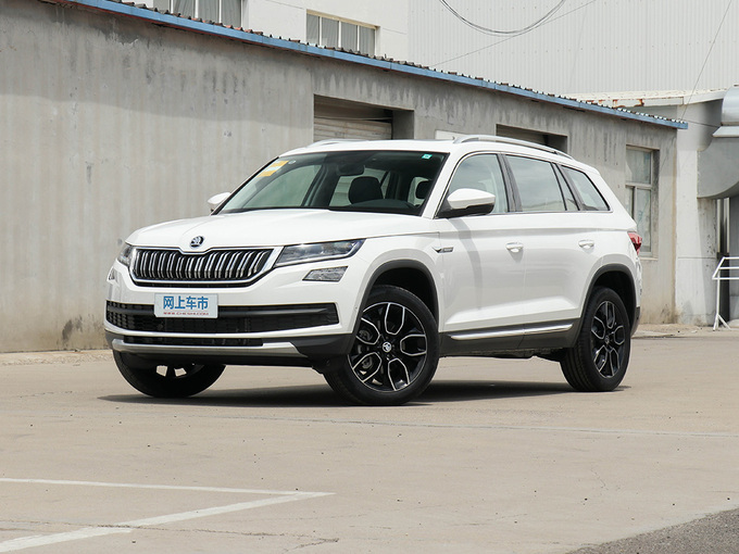 斯柯达  改款TSI330 7座两驱豪华优享版 左前正45度