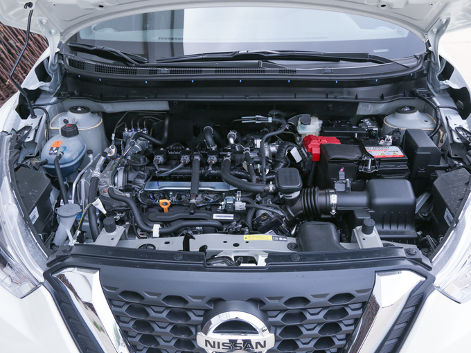 东风日产  1.5L 发动机舱