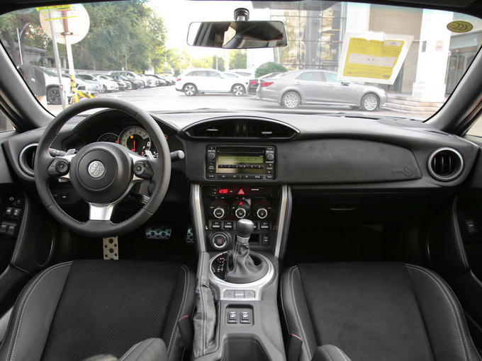 丰田(进口)  2.0L 大中控全景