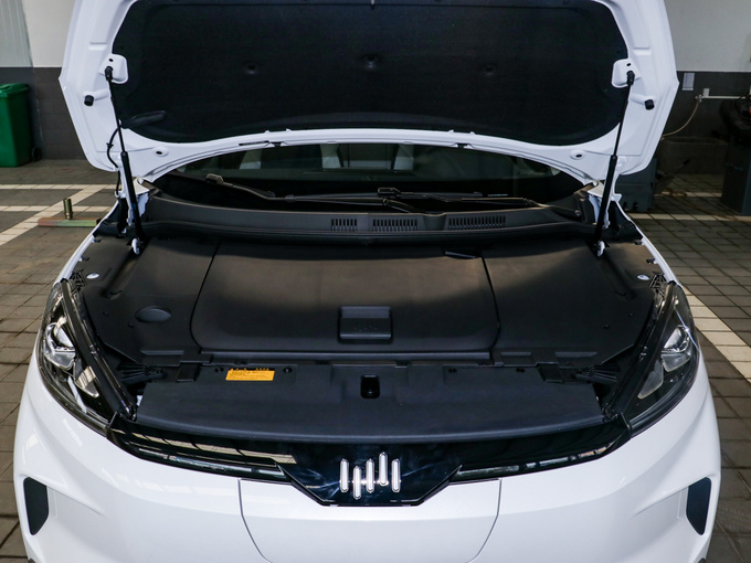 威马汽车 EX5 智行2.0 发动机舱