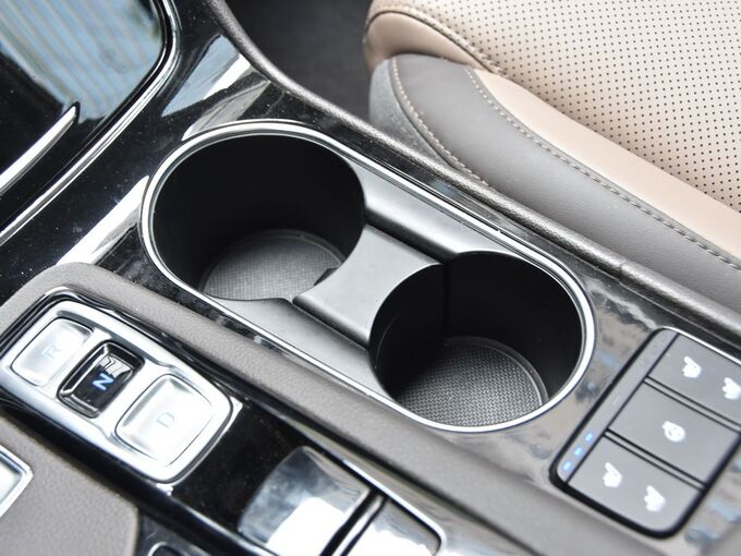 北京现代  380 TGDi TOP