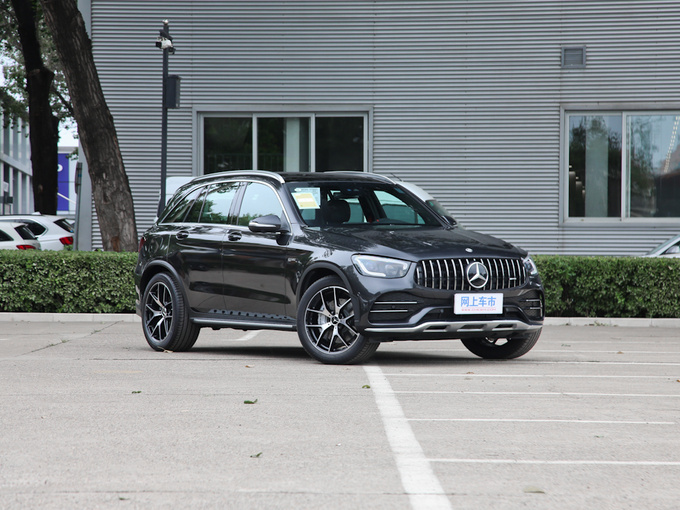 奔驰-AMG  AMG GLC 43 右前正45度