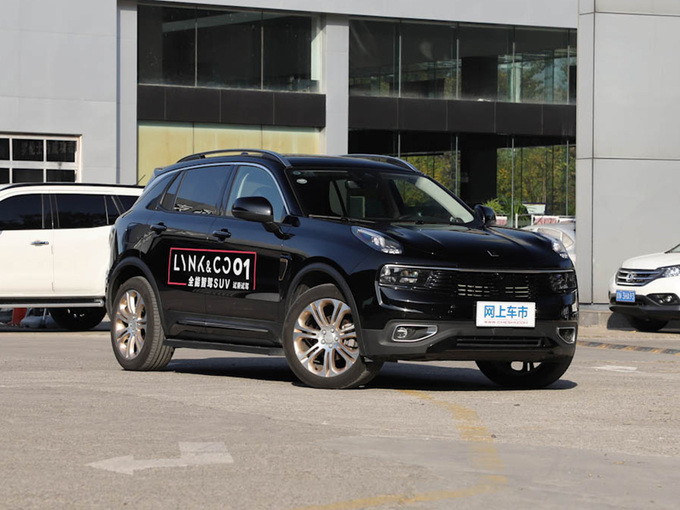 领克  2.0T 两驱型Pro版 右前正45度