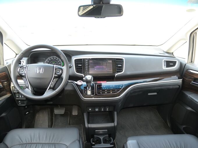 广汽本田 2.0L 大中控全景