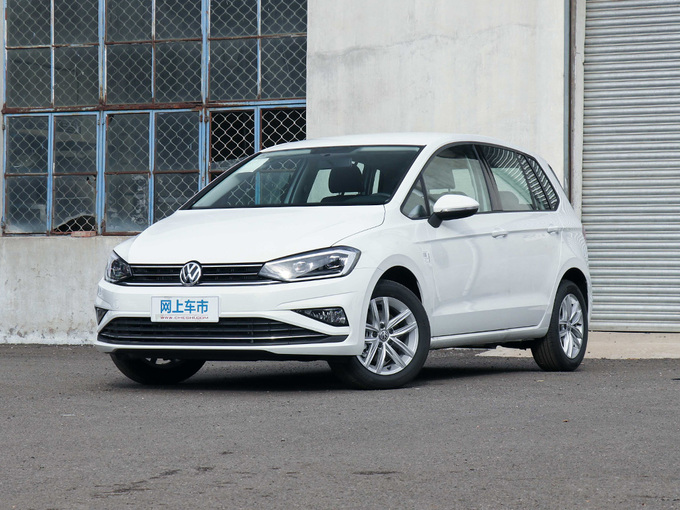 一汽-大众  200TSI 自动好奇型纯真版 左前正45度