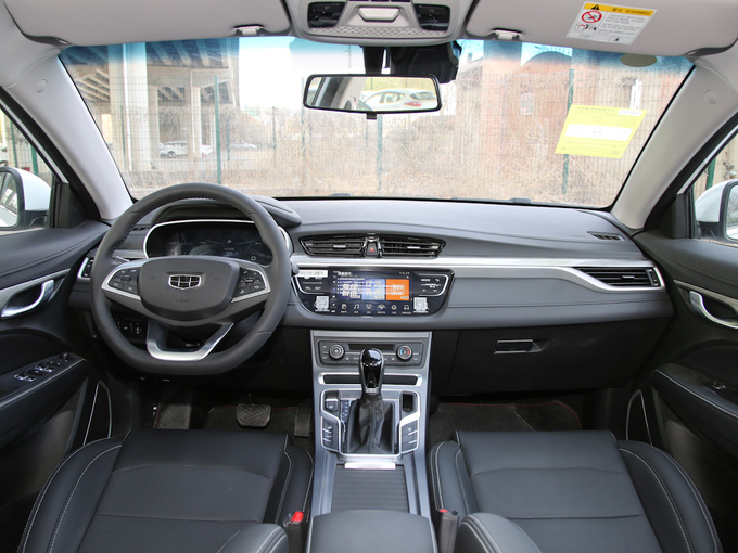 吉利汽车  领军版 1.5L CVT尊贵型 大中控全景