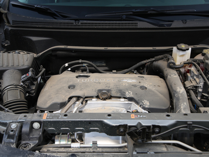 雪佛兰 Redline 550T 自动四驱捍界版RS 发动机