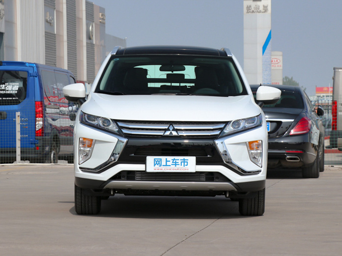 广汽三菱  1.5T CVT两驱梦想版 正前