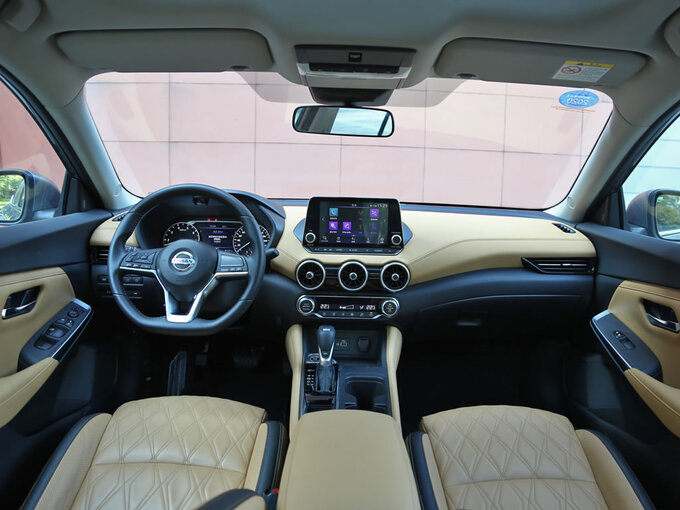 东风日产  1.6L TOP 大中控全景