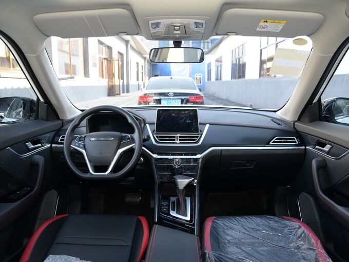 东风启辰  1.6L CVT智享版 大中控全景